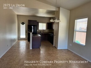 2879 La Union Ct in Las Cruces, NM - Building Photo - Building Photo