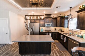 3368 S Kingsbury Dr in Cedar City, UT - Foto de edificio - Building Photo