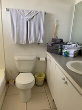 7904 West Dr in North Bay Village, FL - Building Photo - Building Photo