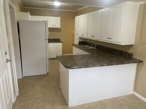 154 Dobbs Ave in Mobile, AL - Building Photo - Building Photo