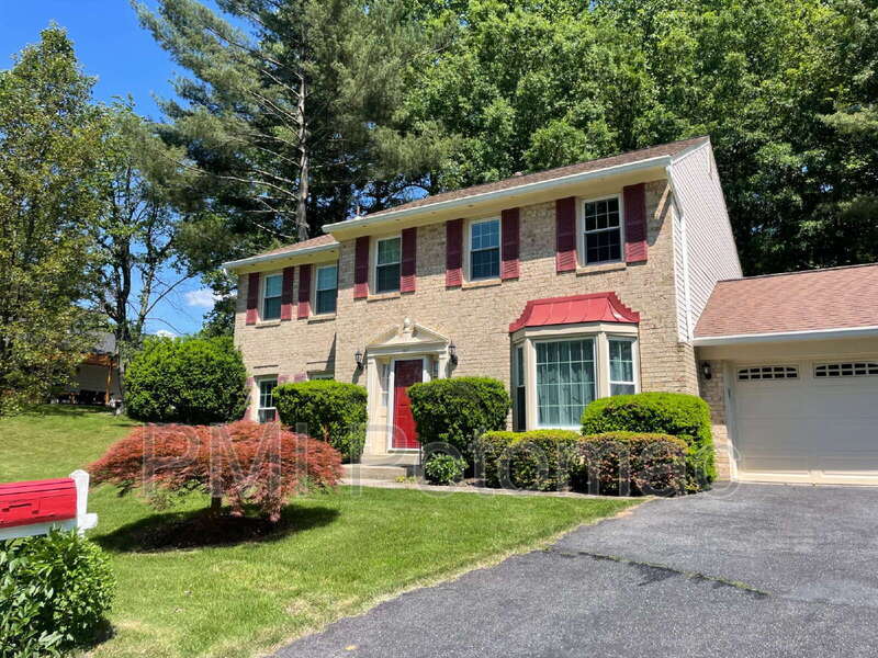 1917 Agate Dr in Silver Spring, MD - Building Photo