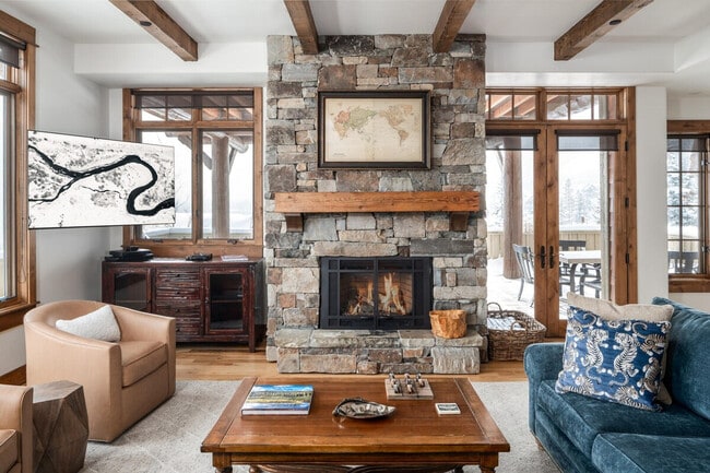 12 Silver Star Drive