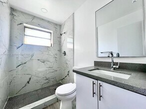 427 N 24th Ave in Hollywood, FL - Building Photo - Building Photo