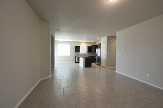 1426 Valle Vista Rd NW in Los Lunas, NM - Building Photo - Building Photo