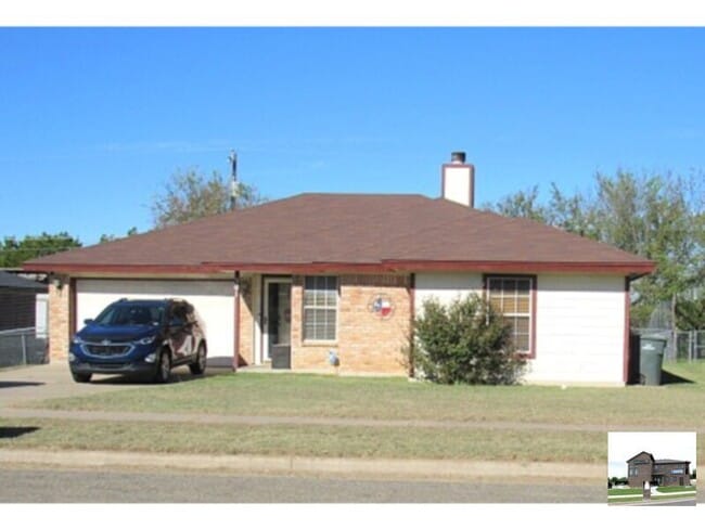 property at 501 Courtney Ln