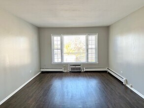 9203 Monroe Ave in Brookfield, IL - Building Photo - Building Photo