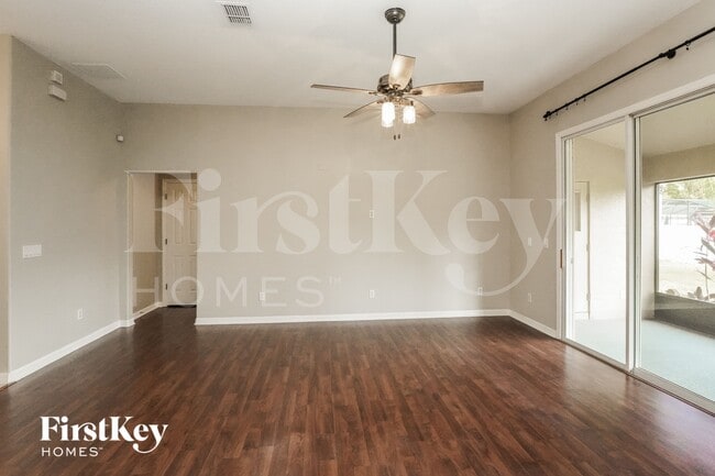 505 Orsota Ct in Auburndale, FL - Foto de edificio - Building Photo