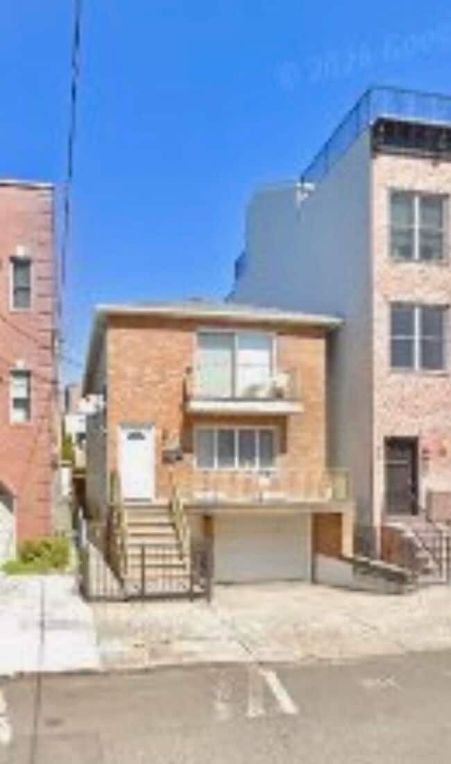 property at 52 Laidlaw Ave