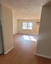 773 Massachusetts Ave, Unit B5 in Boxborough, MA - Foto de edificio - Building Photo