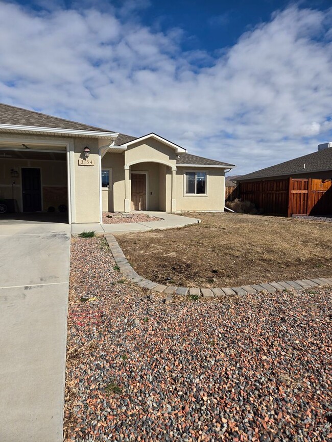 property at 3154 Glendam Drive