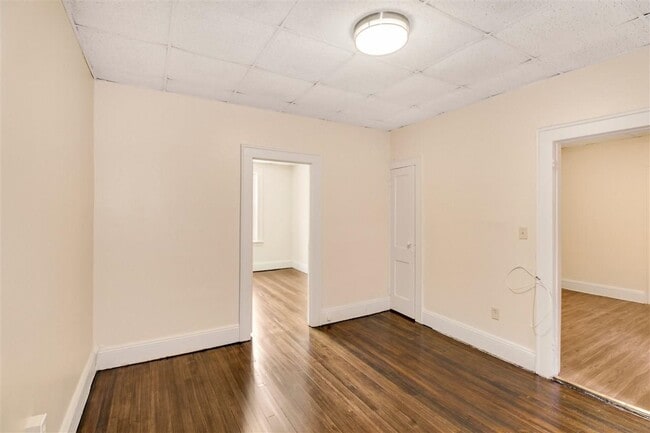 868 Broadway-Unit -4 in Bayonne, NJ - Building Photo - Building Photo