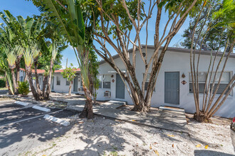 1229 Miami Rd in Fort Lauderdale, FL - Building Photo - Primary Photo