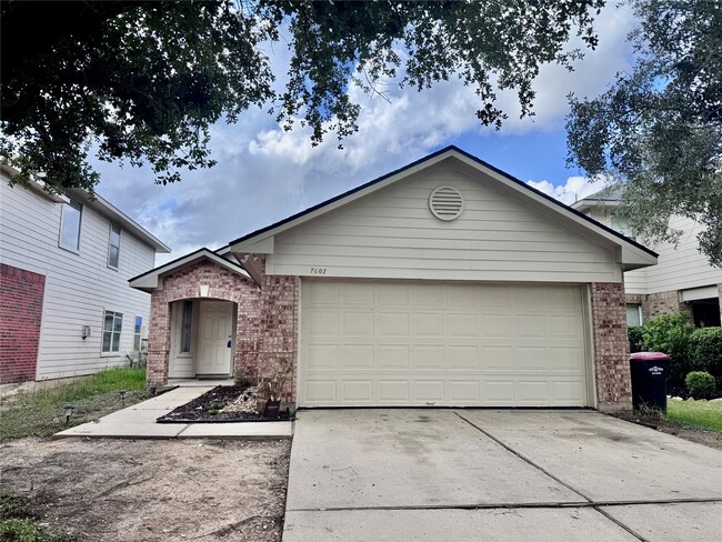 7607 Legacy Pines Dr in Cypress, TX - Building Photo - Building Photo