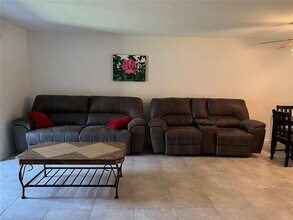 7110 Cognac Dr in New Port Richey, FL - Building Photo - Building Photo