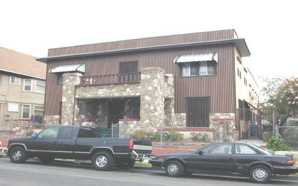 St Valentine Apartments in Los Angeles, CA - Foto de edificio