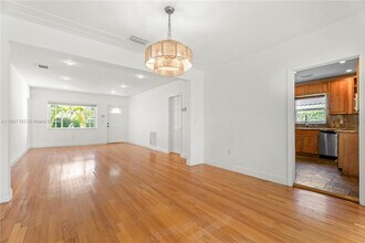 1307 Valencia Ave in Coral Gables, FL - Building Photo - Building Photo