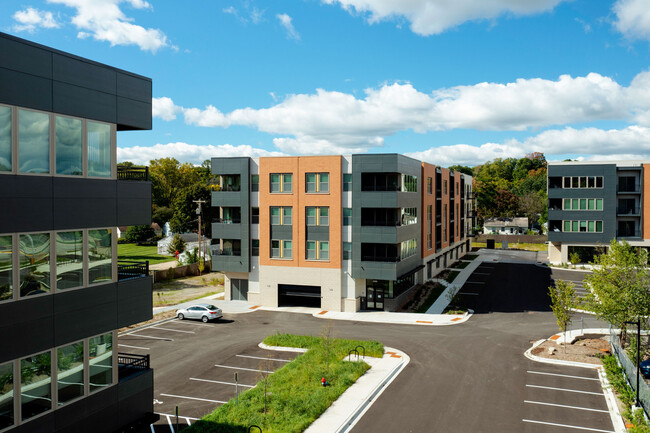 Harbor View Apartments in Madison, WI - Foto de edificio - Building Photo