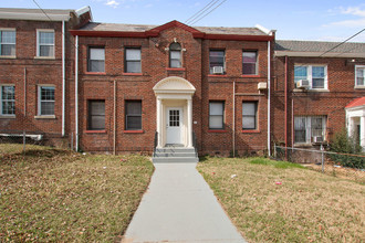 5020 2nd St NW in Washington, DC - Building Photo - Interior Photo