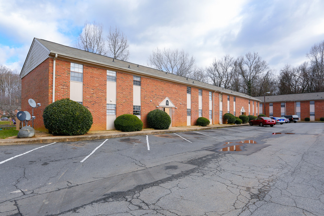 Brook Valley Apartment Homes in Charlotte, NC - Foto de edificio