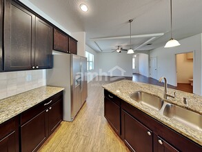 11822 Thicket Wood Dr in Riverview, FL - Building Photo - Building Photo