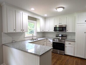 929 Greenbriar Dr in Fuquay Varina, NC - Building Photo - Building Photo