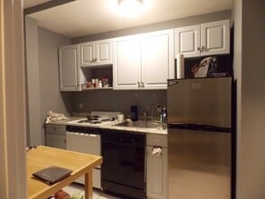 63 Longwood Ave, Unit 1 in Brookline, MA - Building Photo - Building Photo