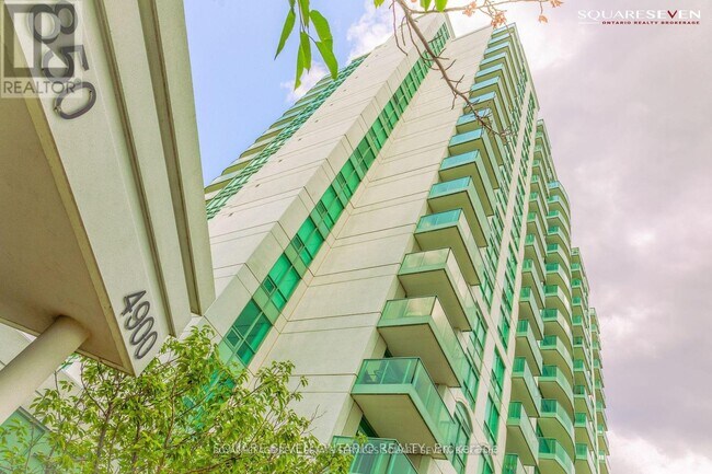 4900 Glen Erin Dr in Mississauga, ON - Building Photo - Building Photo