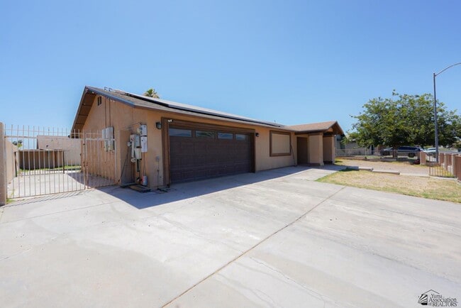 1429 S Pagent Ave in Yuma, AZ - Building Photo - Building Photo