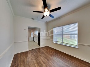9116 Dolphin Cir in Texas City, TX - Building Photo - Building Photo