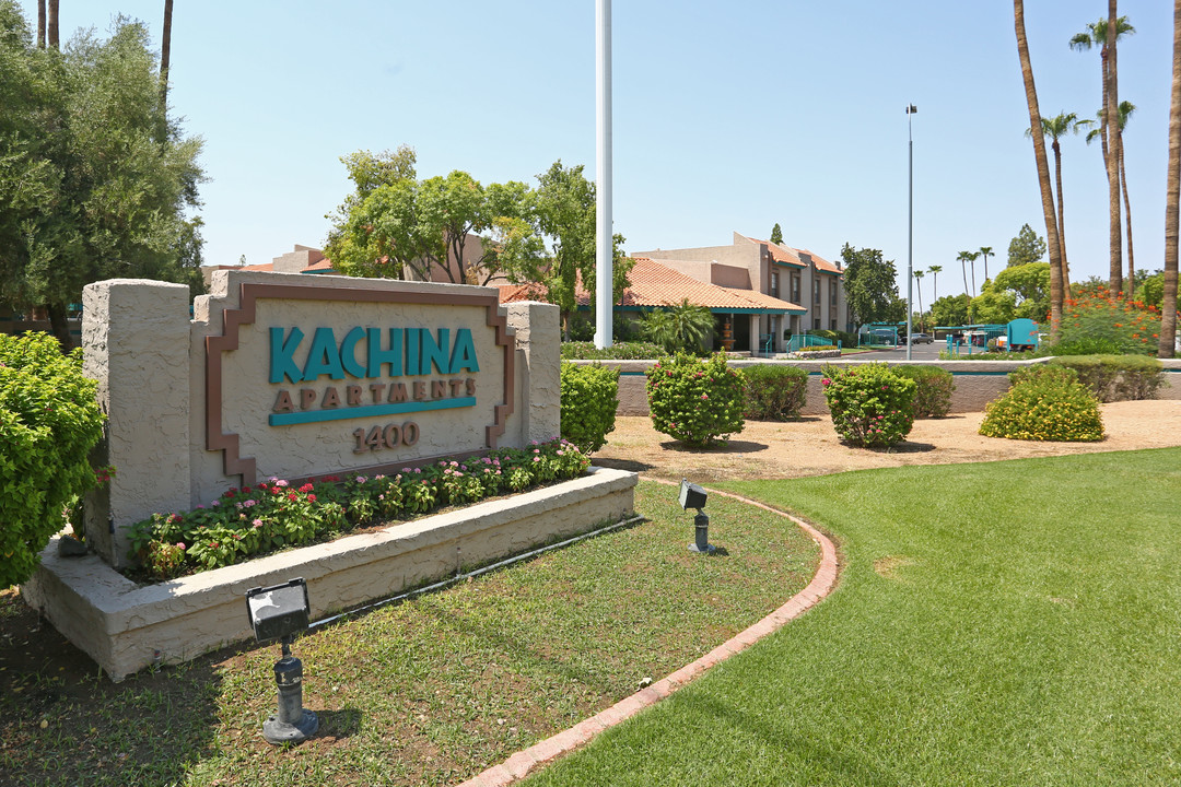 Kachina Apartments in Chandler, AZ - Foto de edificio