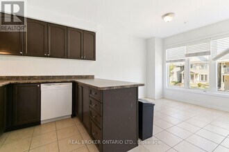 46 Lathbury St in Brampton, ON - Building Photo - Building Photo