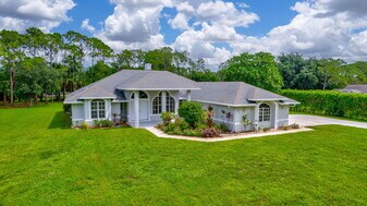 14911 Orange Blvd in The Acreage, FL - Building Photo