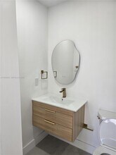 2923 NW 16th Ave in Miami, FL - Building Photo - Building Photo