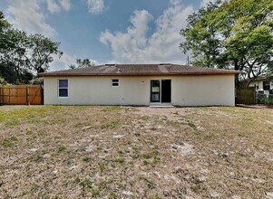 1148 James Ave in Deltona, FL - Building Photo - Building Photo