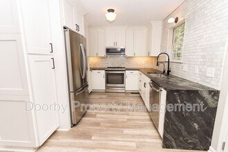 6911 Gwinnett Ct in Ooltewah, TN - Building Photo - Building Photo