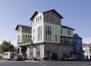 853 W Grand Ave in Oakland, CA - Foto de edificio - Building Photo