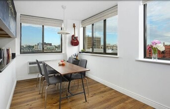 300 NEWARK St in Hoboken, NJ - Building Photo - Building Photo