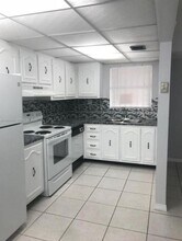 210 NW 87th Ave in Miami, FL - Building Photo - Building Photo