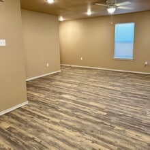 1101 Preston Trails in Wolfforth, TX - Foto de edificio - Building Photo