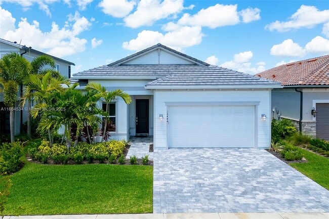10444 Northbrook Cir