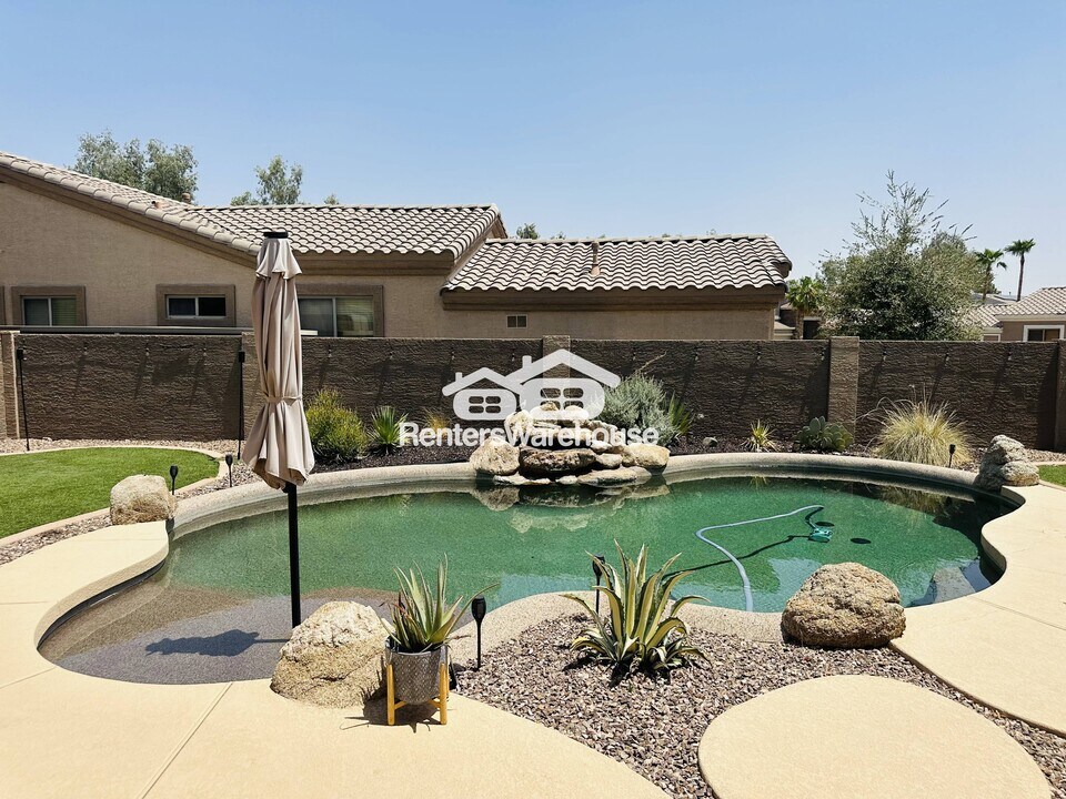 16669 N 173rd Ave in Surprise, AZ - Building Photo