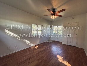 111 Hillside Dr in Alvarado, TX - Building Photo - Building Photo