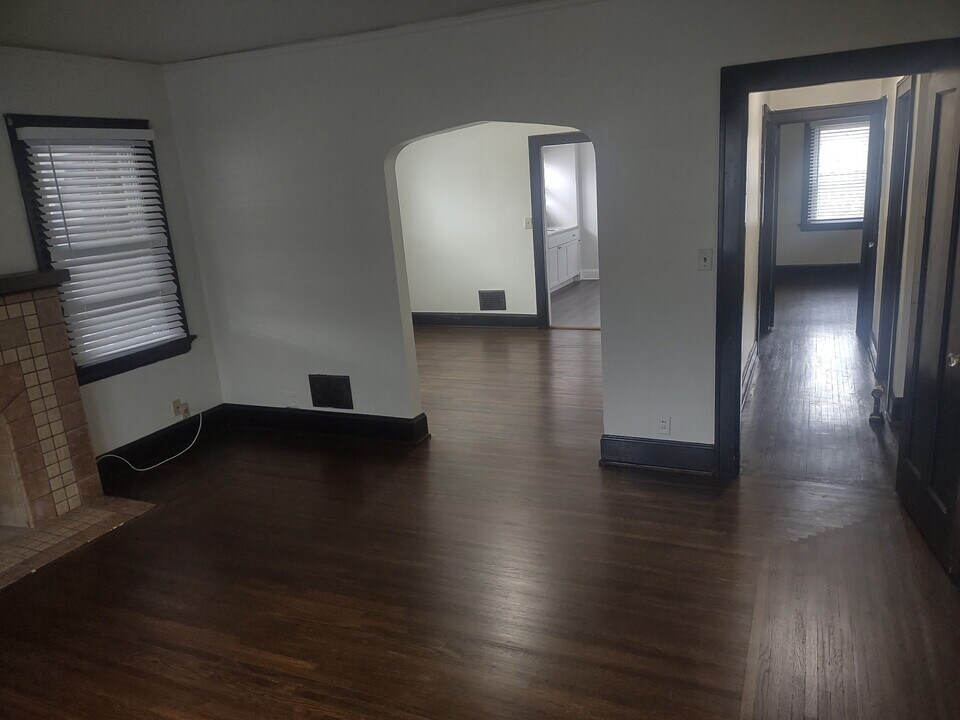 1730 Catalina Ave in Cincinnati, OH - Building Photo