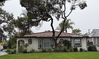 4635 Cartwright Ave in North Hollywood, CA - Building Photo