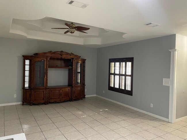 1354 La Ciniega Dr in Weslaco, TX - Building Photo - Building Photo