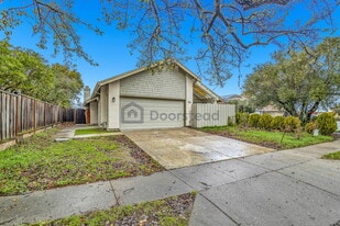 4035 Egret Ct in Fremont, CA - Building Photo