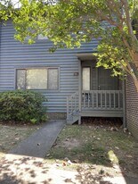 152 Harvest Dr in Charlottesville, VA - Building Photo