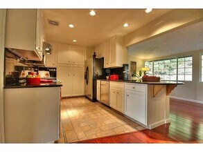 3561 Sneath Ln in San Bruno, CA - Building Photo - Building Photo