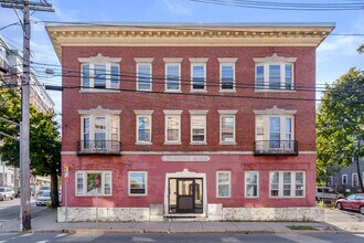 565 Beach St in Revere, MA - Building Photo - Building Photo