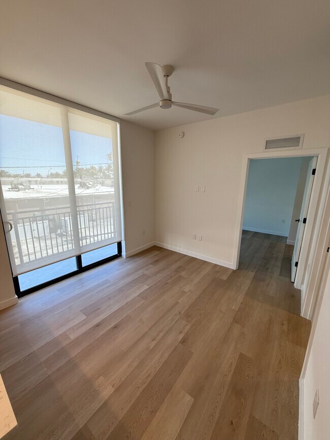 2138 Taylor St, Unit A3 in Hollywood, FL - Foto de edificio - Building Photo